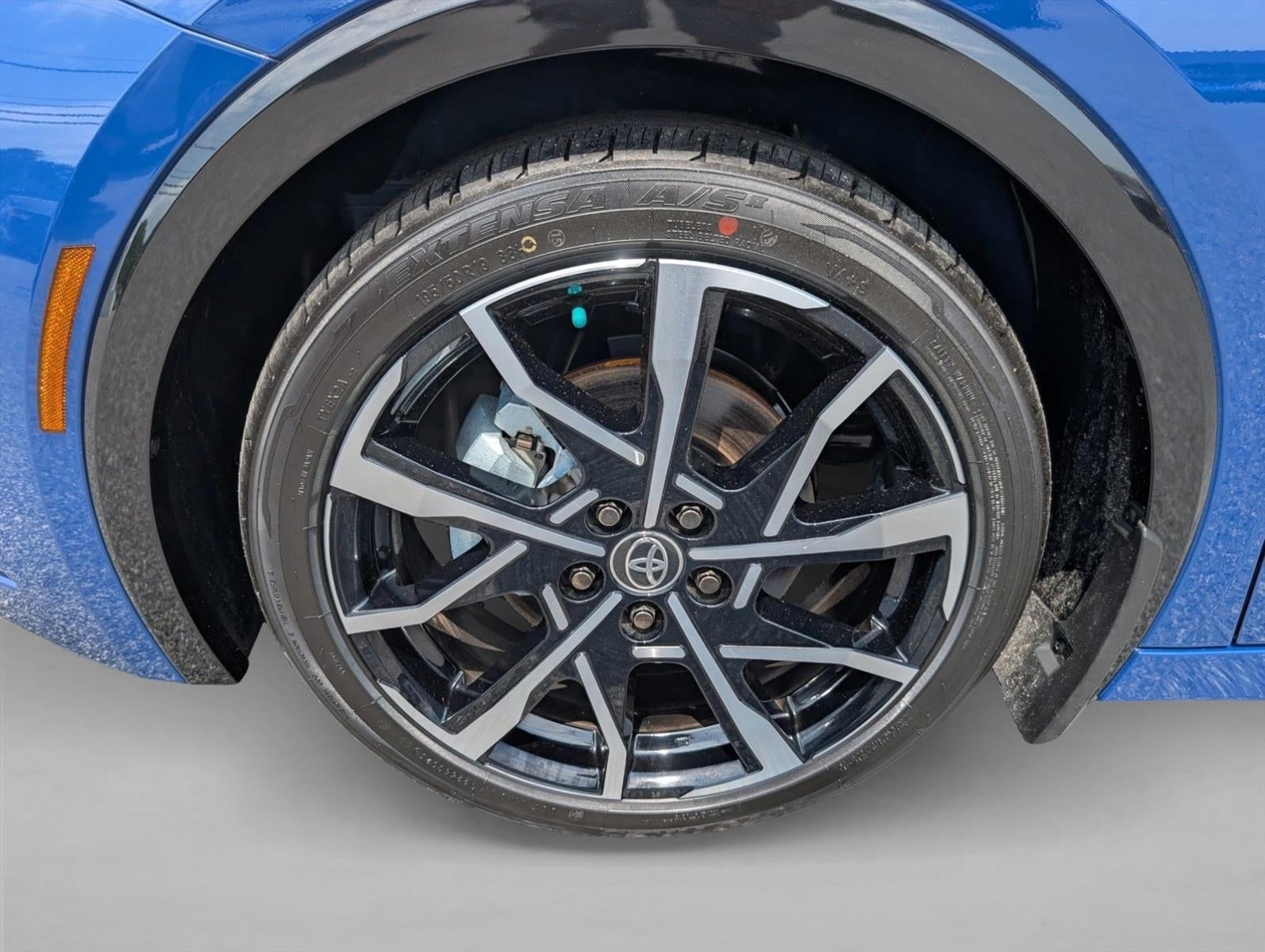 2026 Toyota Prius Plug-In Hybrid XSE (Natl)