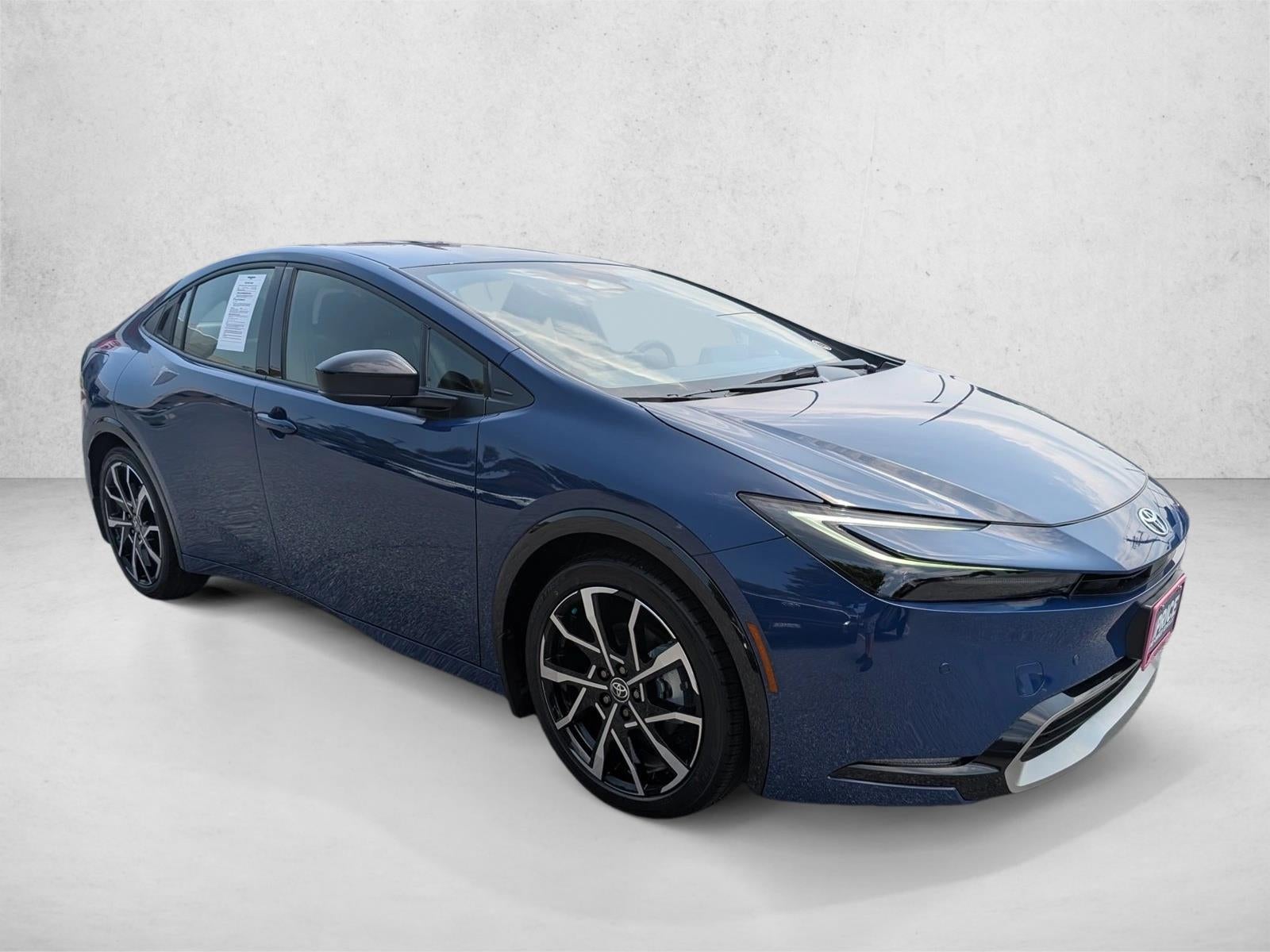 2026 Toyota Prius Plug-In Hybrid XSE (Natl)