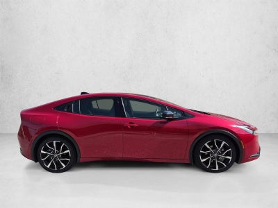 2026 Toyota Prius Plug-In Hybrid XSE (Natl)