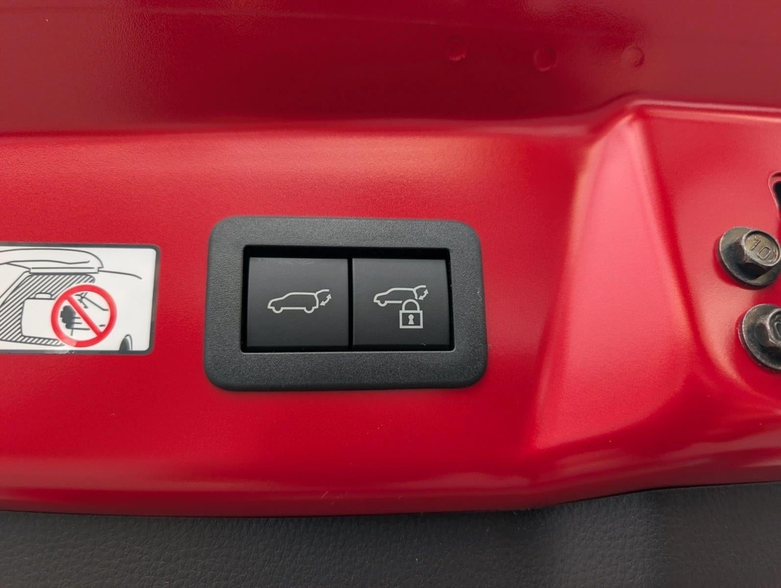 2026 Toyota Prius Plug-In Hybrid XSE Premium (Natl)