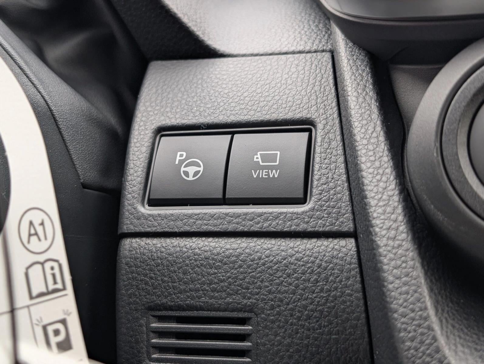 2026 Toyota Prius Plug-In Hybrid XSE Premium (Natl)