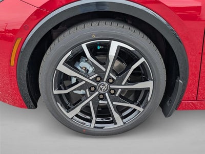 2026 Toyota Prius Plug-In Hybrid XSE Premium (Natl)