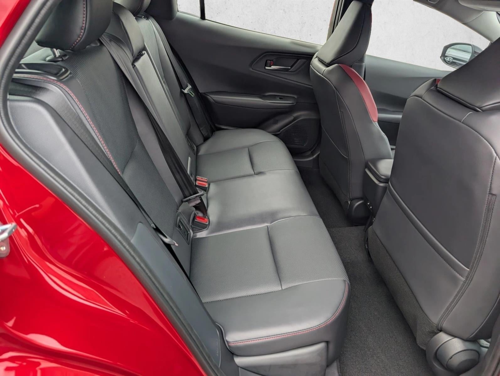 2026 Toyota Prius Plug-In Hybrid XSE Premium (Natl)