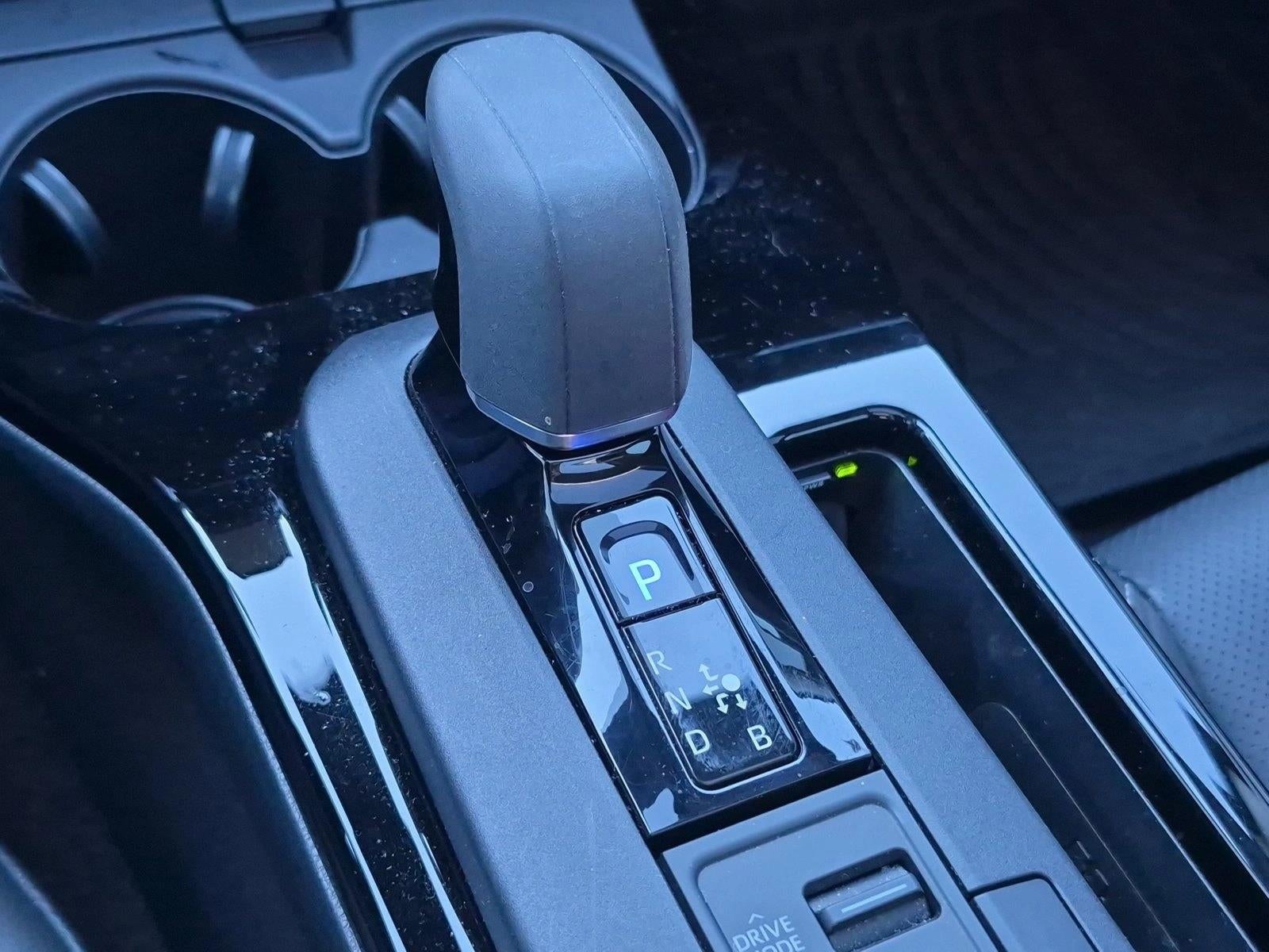 2025 Toyota Prius XLE AWD (Natl)