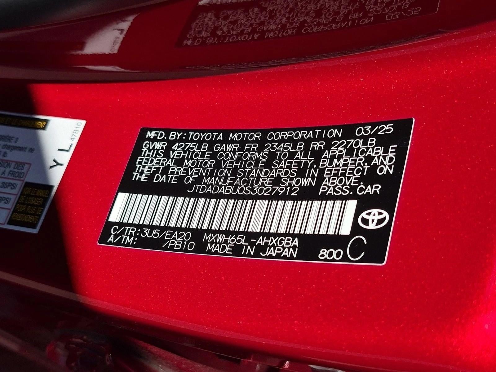 2025 Toyota Prius XLE AWD (Natl)