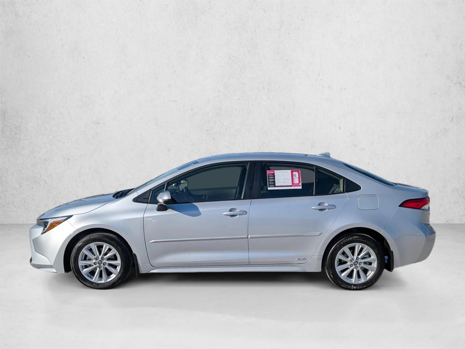 2025 Toyota Corolla Hybrid LE AWD (Natl)