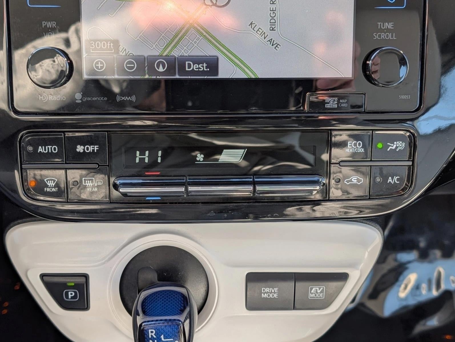 2016 Toyota Prius 5dr HB Three Touring (Natl)