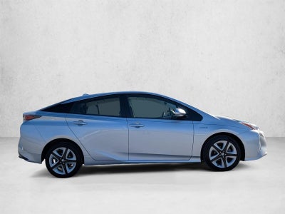 2016 Toyota Prius 5dr HB Three Touring (Natl)