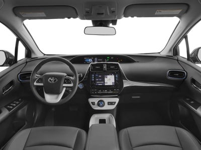 2017 Toyota Prius Three Touring (Natl)