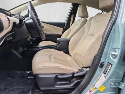 2019 Toyota Prius XLE AWD-e (Natl)