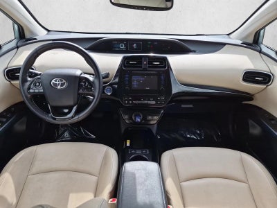2019 Toyota Prius XLE AWD-e (Natl)