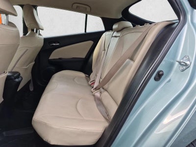 2019 Toyota Prius XLE AWD-e (Natl)