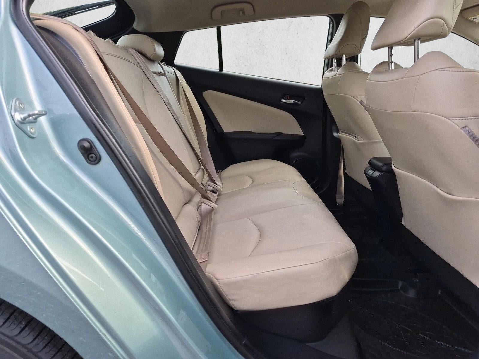 2019 Toyota Prius XLE AWD-e (Natl)