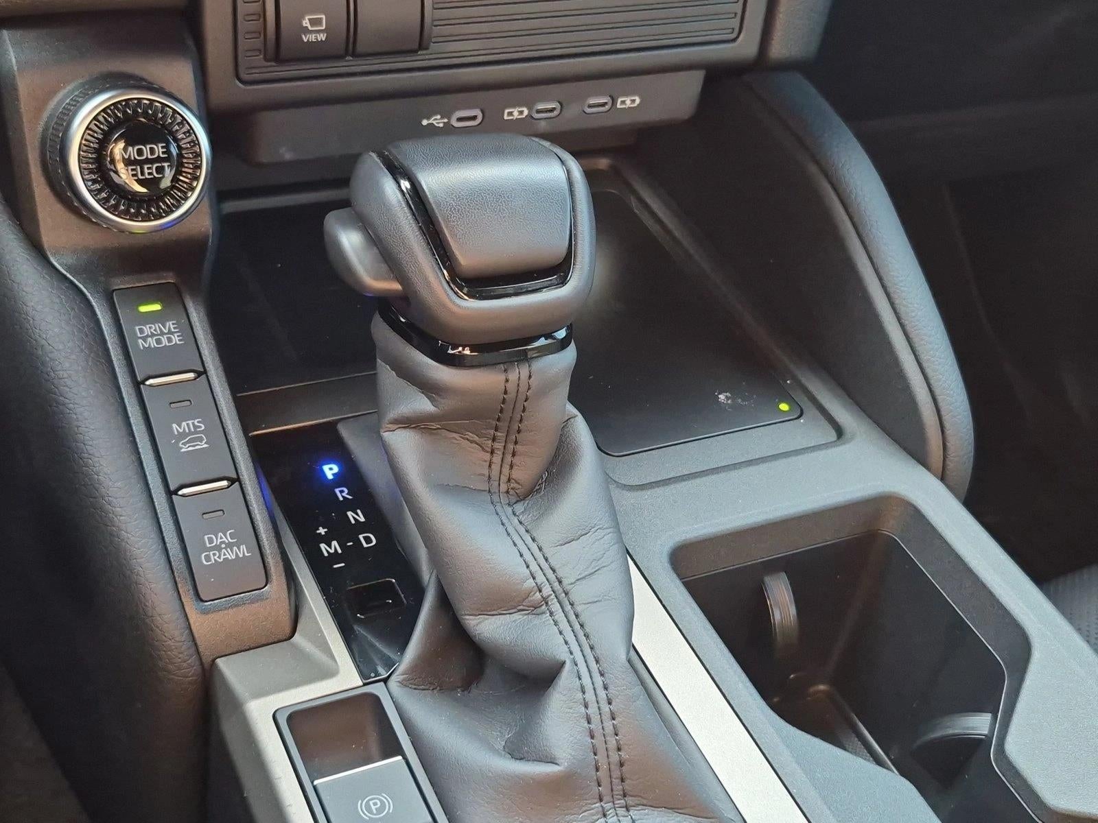 2025 Toyota Land Cruiser 4WD (Natl)