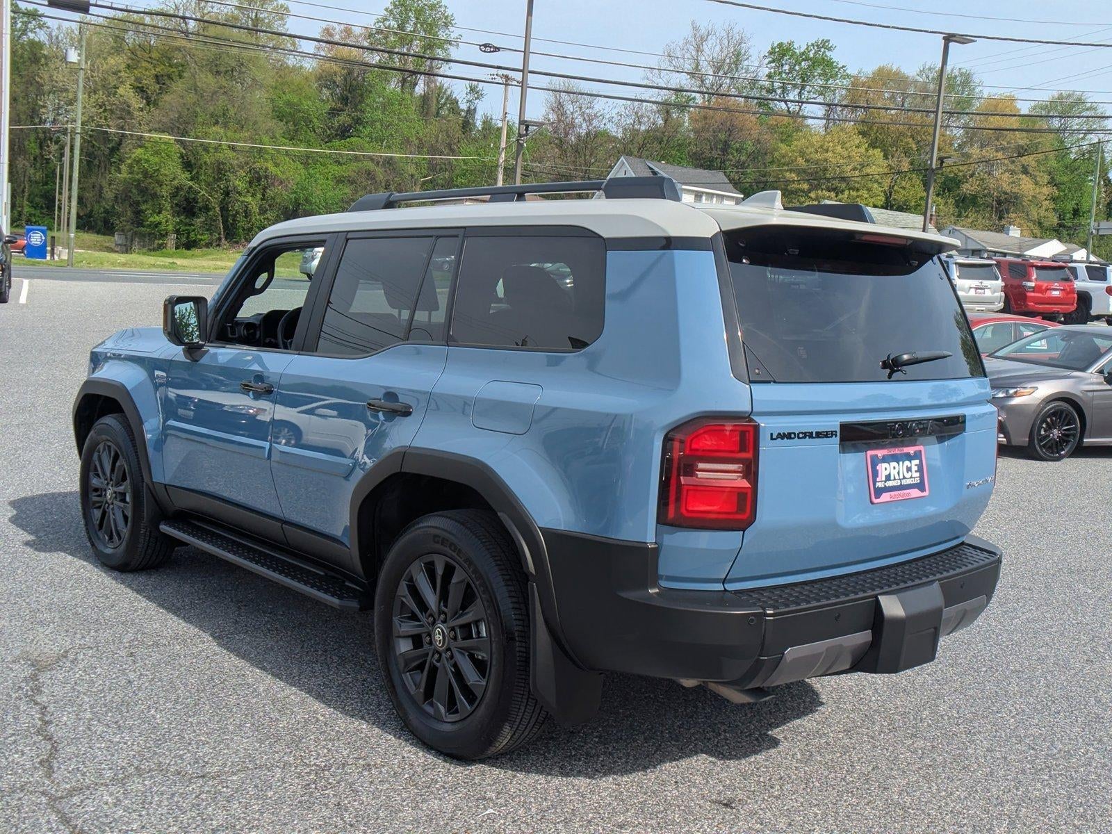 2025 Toyota Land Cruiser 4WD (Natl)