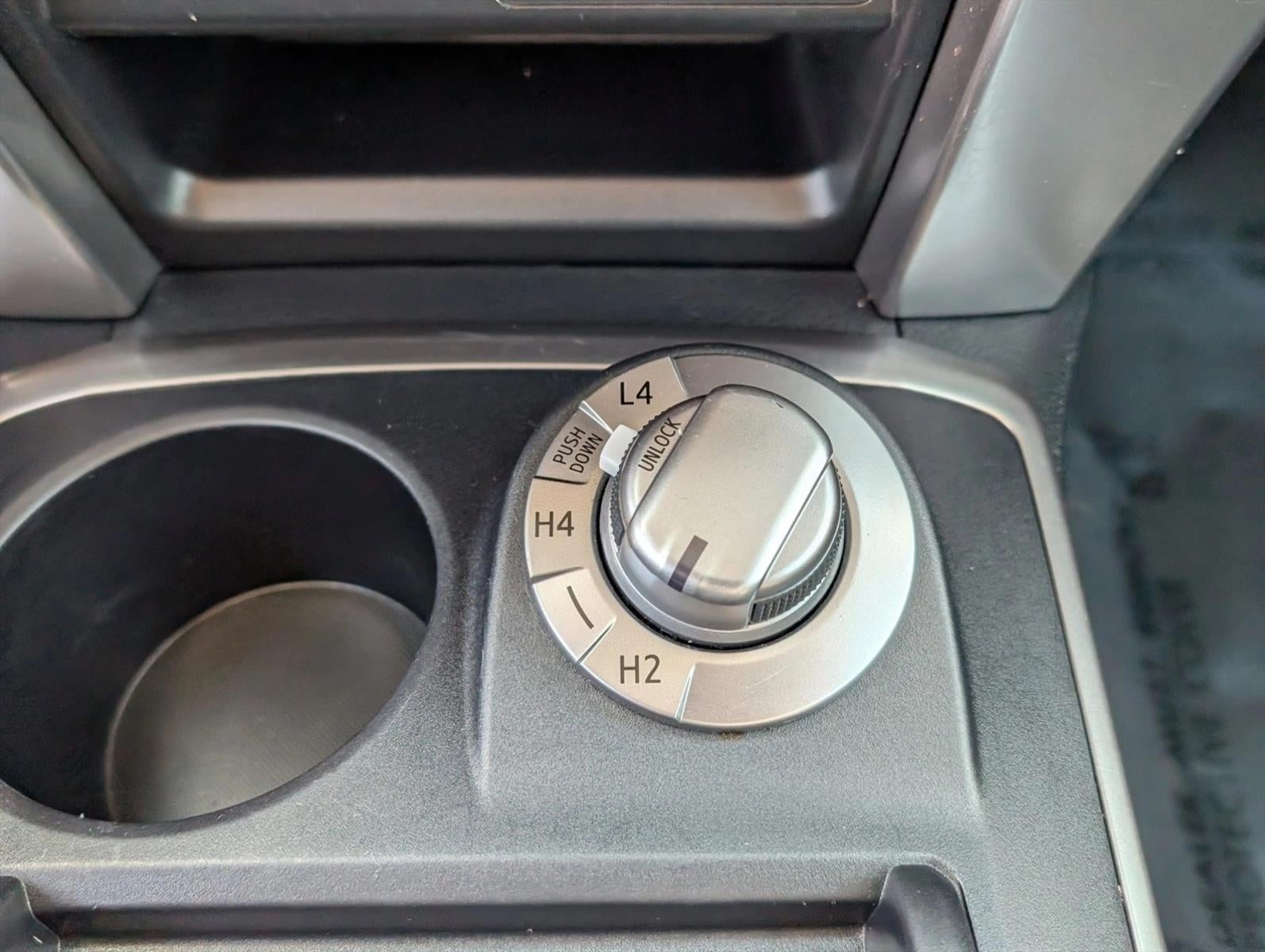 2024 Toyota 4Runner SR5 4WD (GS)