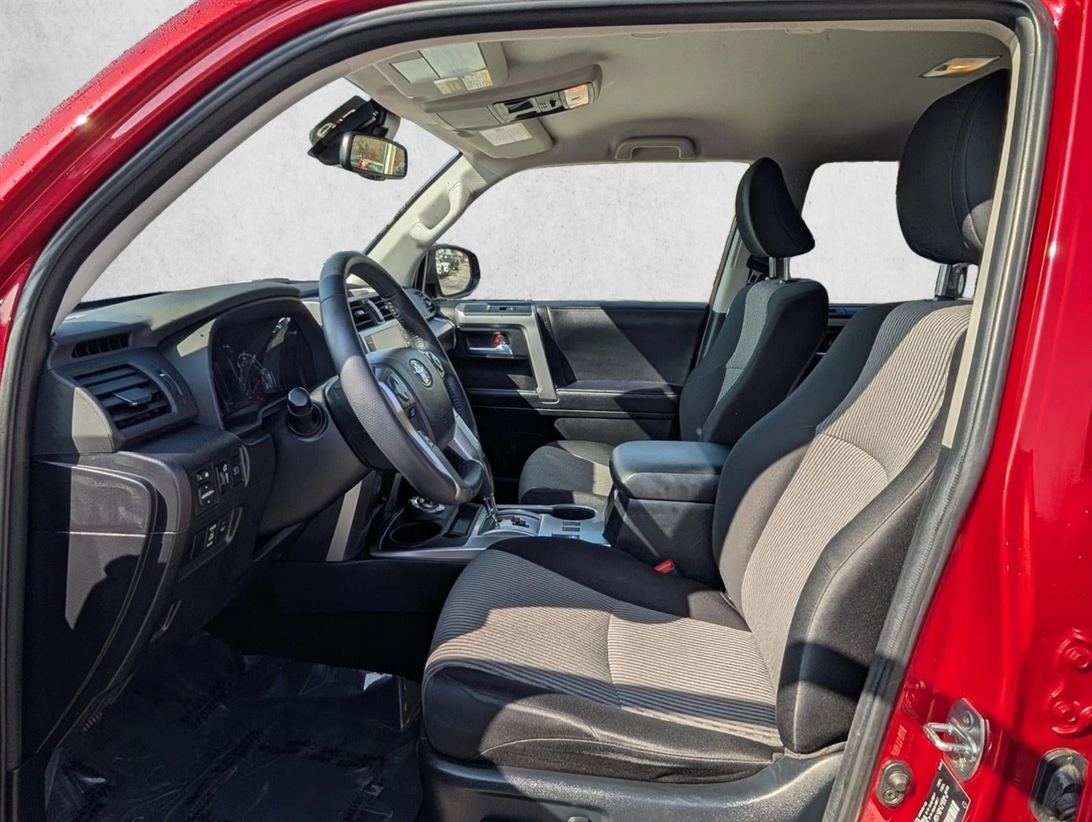 2024 Toyota 4Runner SR5 4WD (GS)