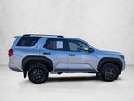 2025 Toyota 4Runner SR5 4WD (Natl)