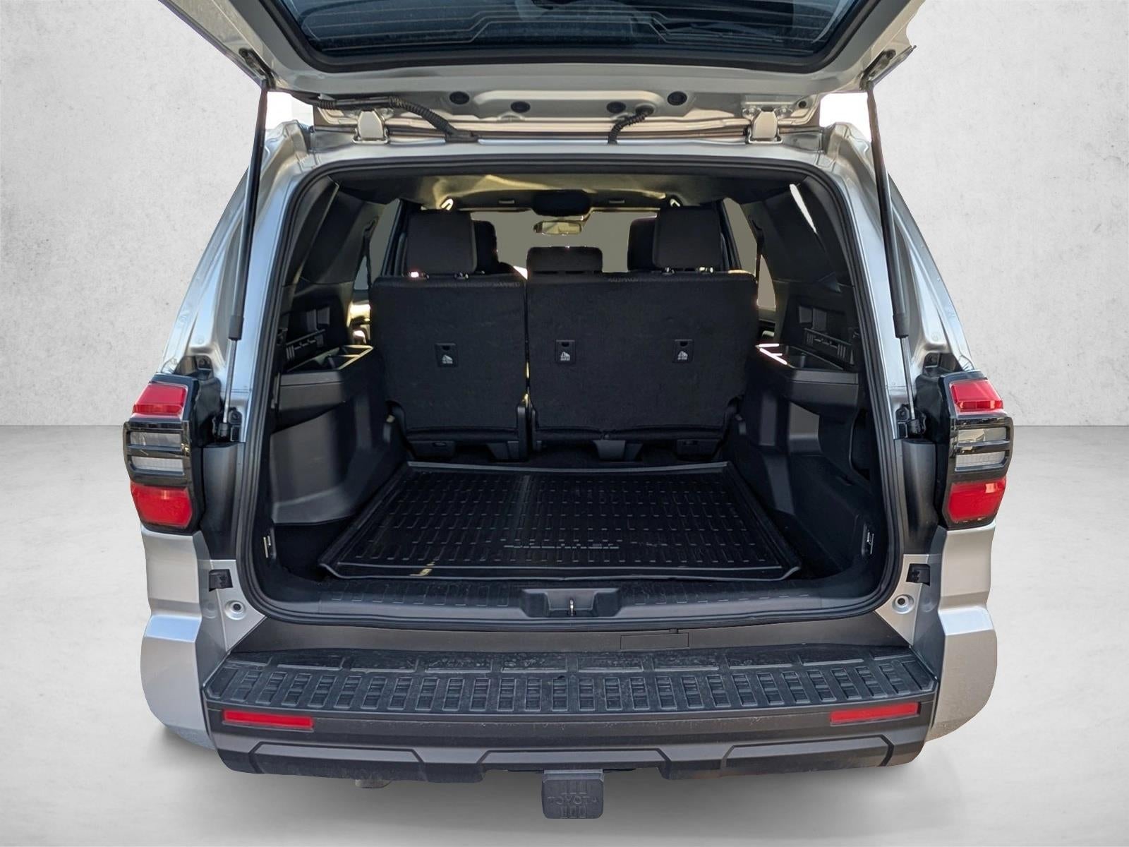 2025 Toyota 4Runner SR5 4WD (GS)