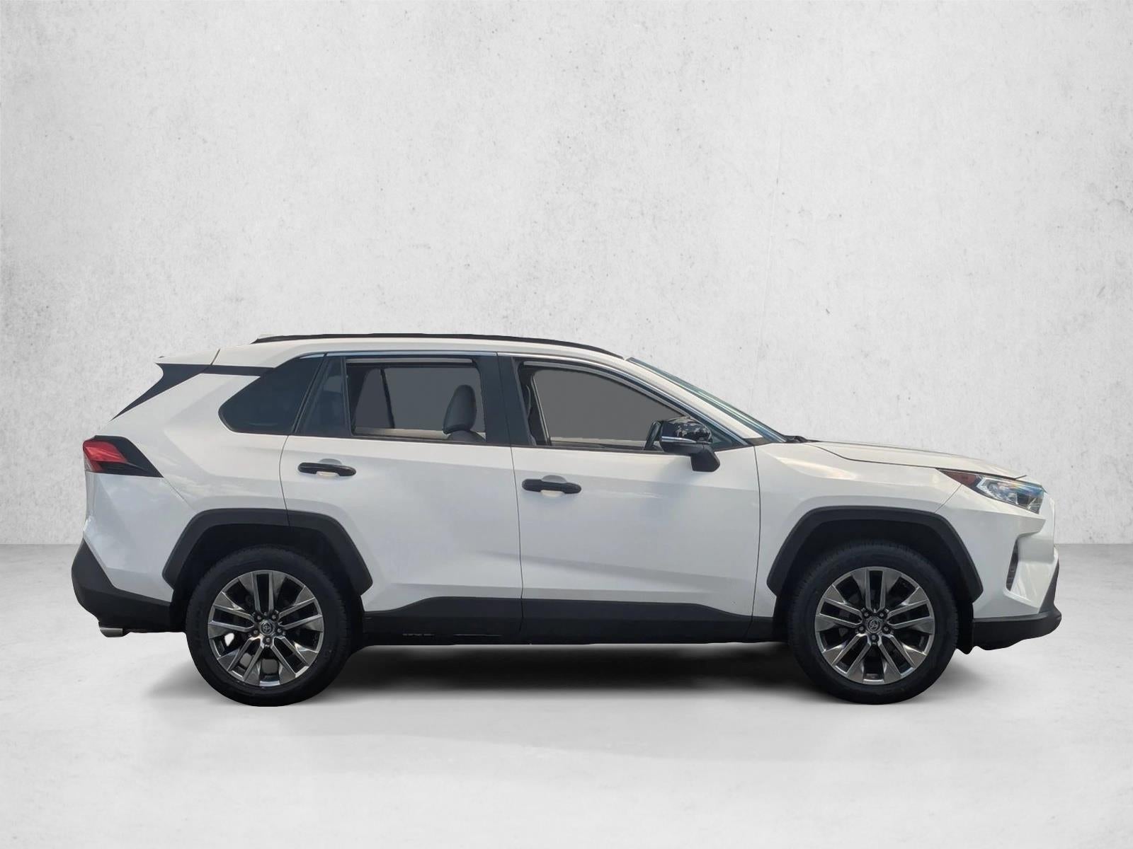 2020 Toyota RAV4 XLE Premium AWD (Natl)
