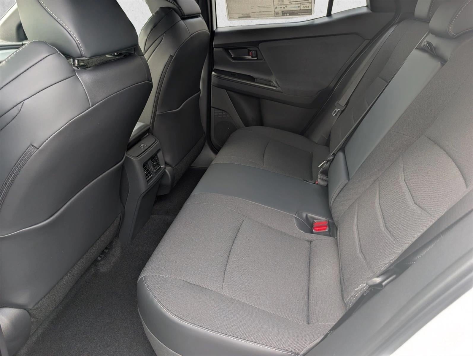 2026 Toyota C-HR SE AWD (Natl)