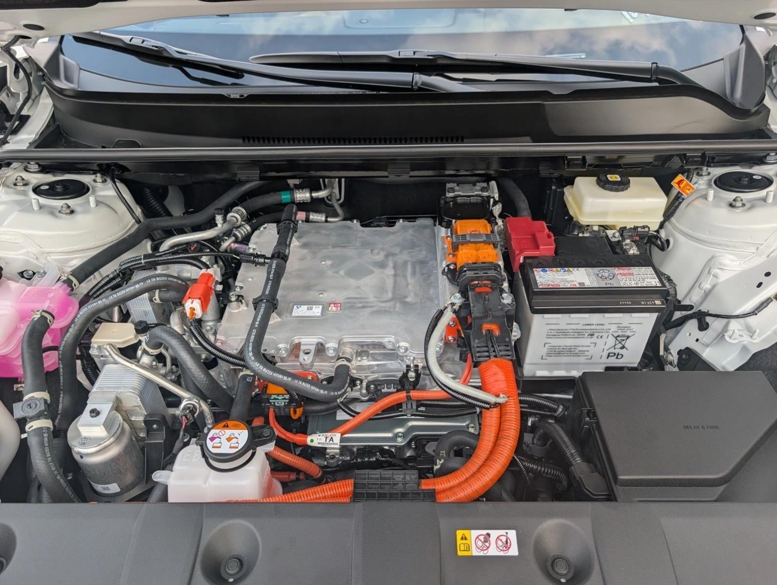 2026 Toyota C-HR SE AWD (Natl)