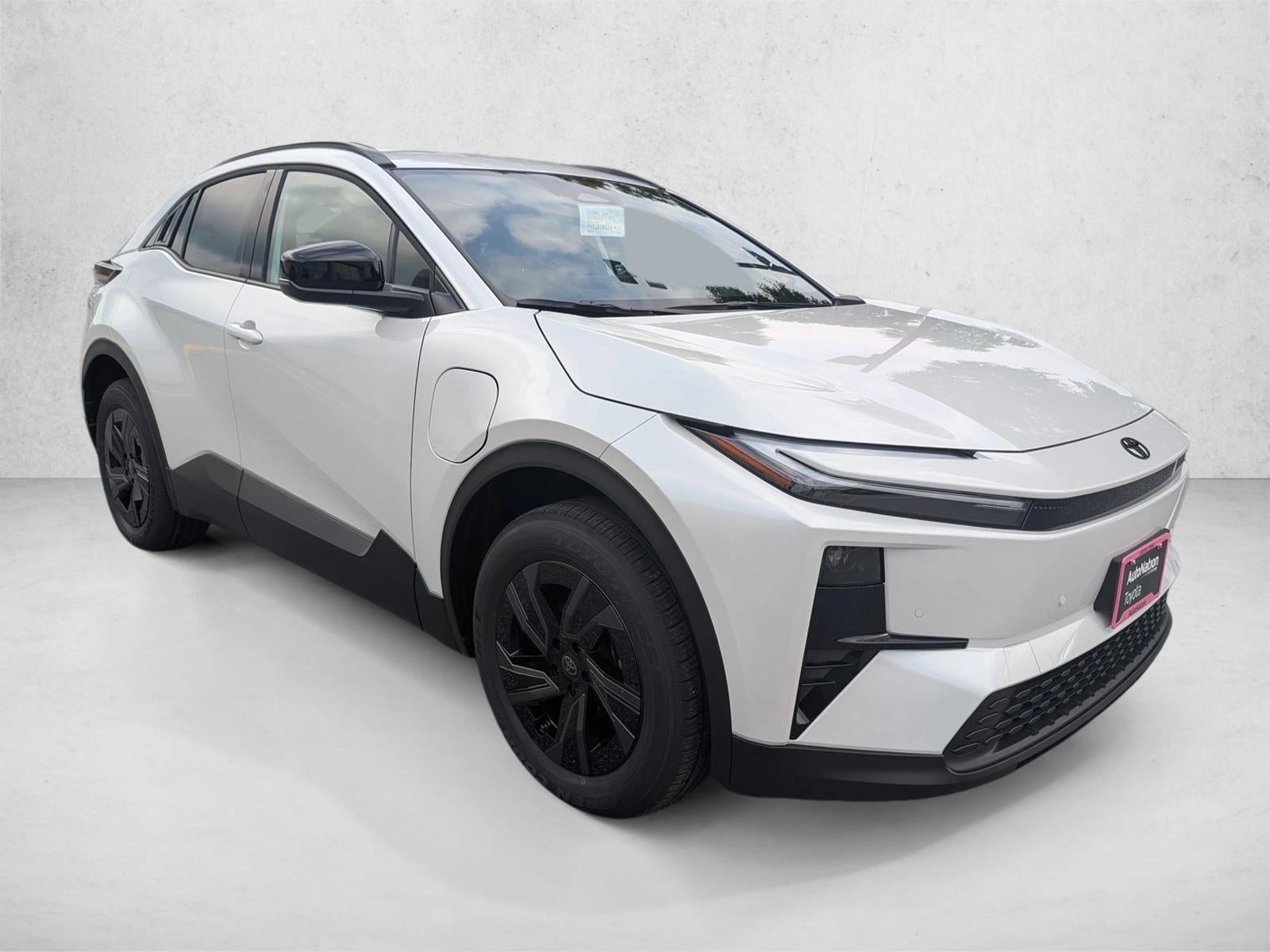 2026 Toyota C-HR SE AWD (Natl)