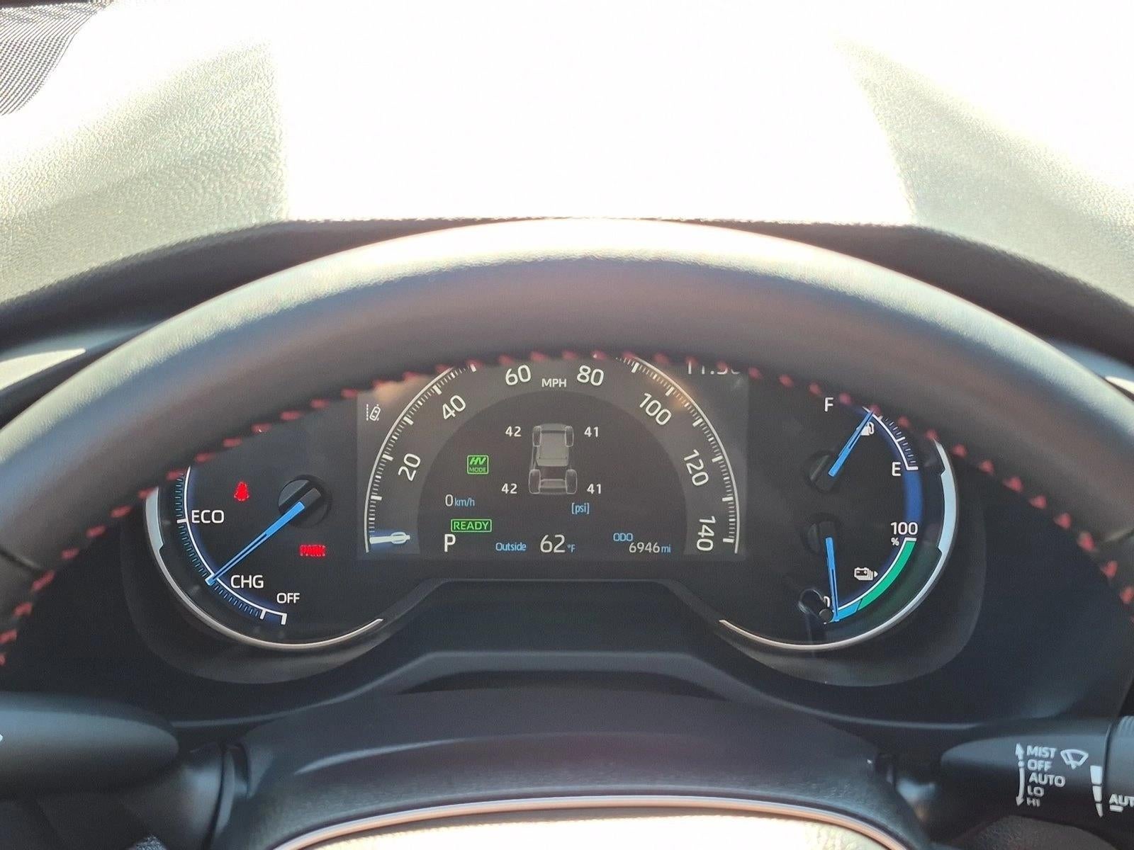 2025 Toyota RAV4 Plug-In Hybrid SE (Natl)