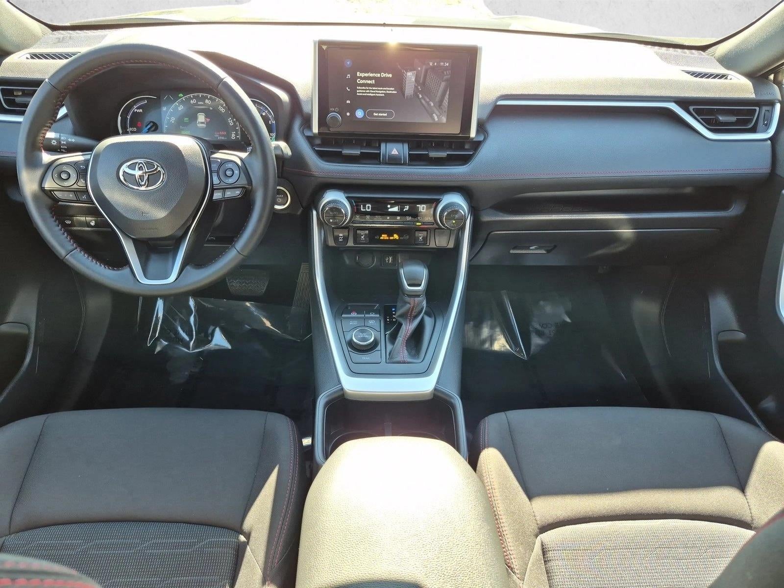 2025 Toyota RAV4 Plug-In Hybrid SE (Natl)