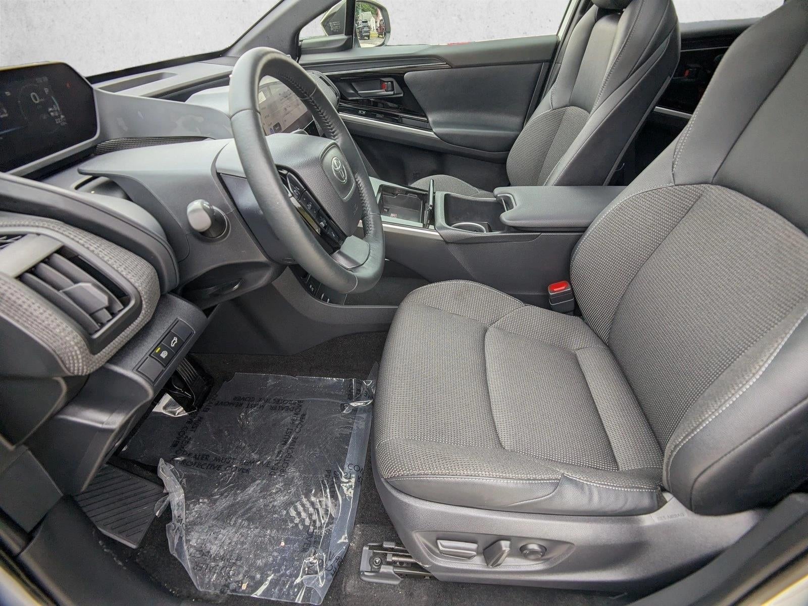 2024 Toyota bZ4X XLE AWD (Natl)