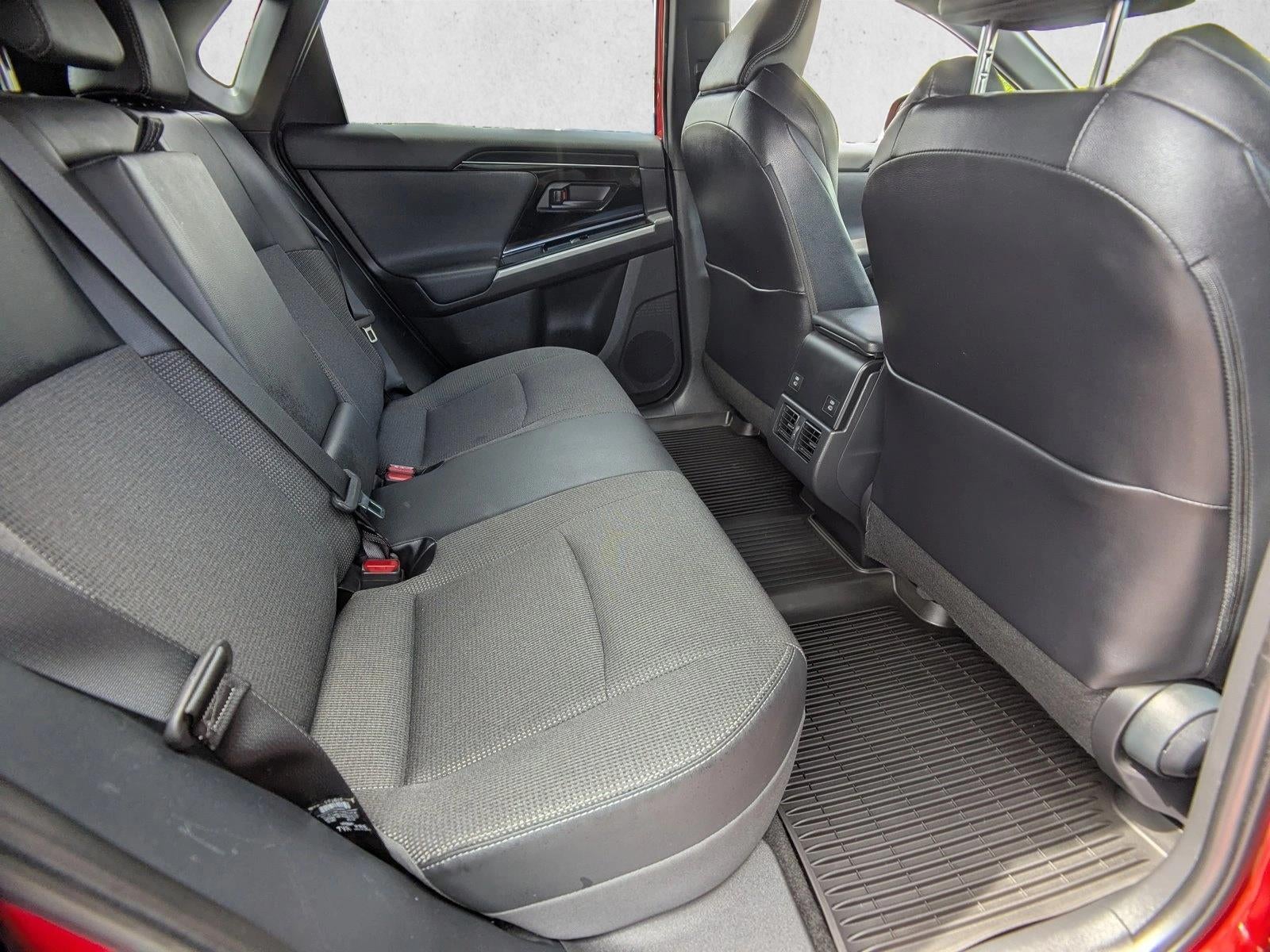 2024 Toyota bZ4X XLE AWD (Natl)