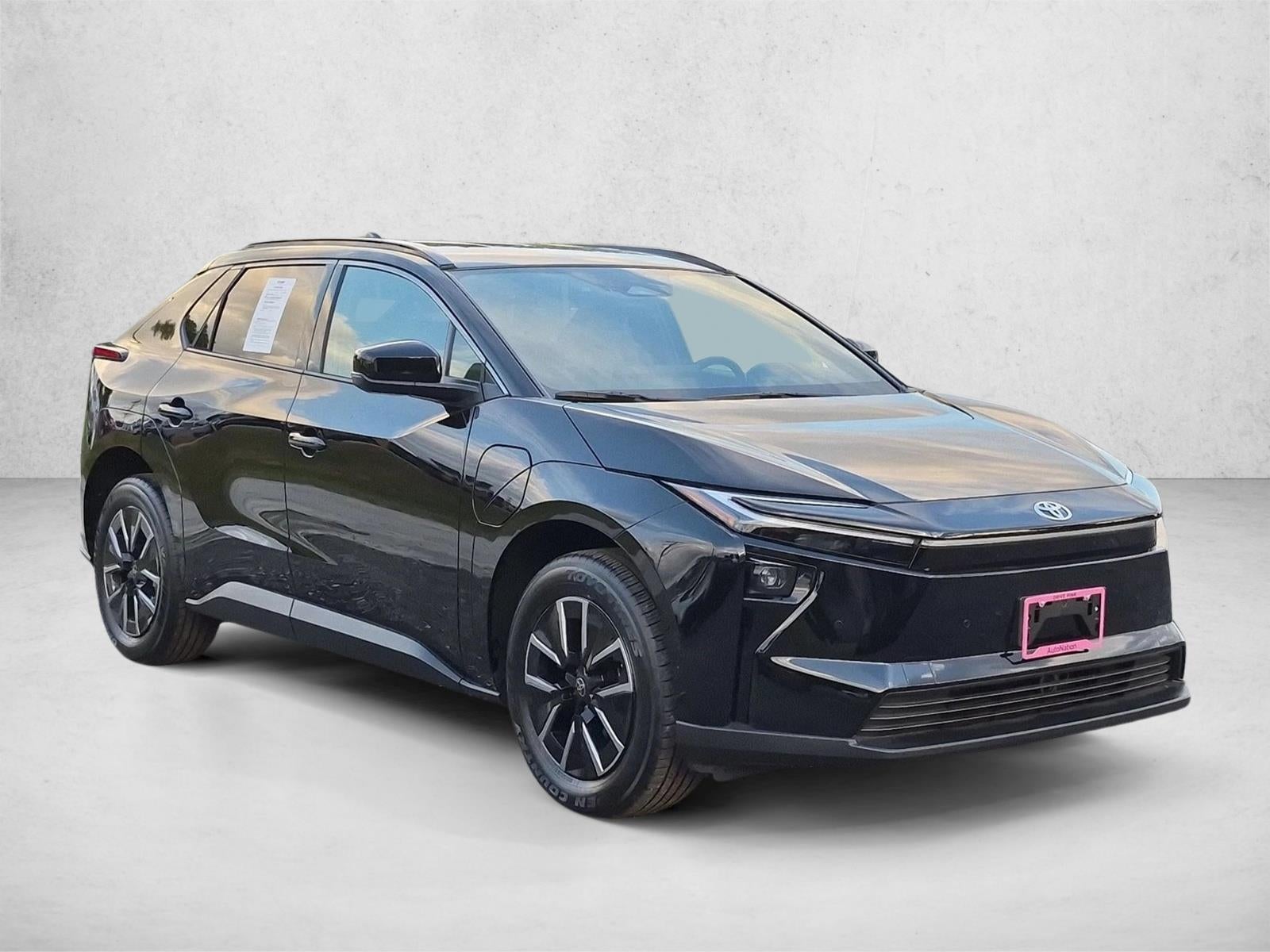 2026 Toyota bZ XLE Plus FWD (Natl)