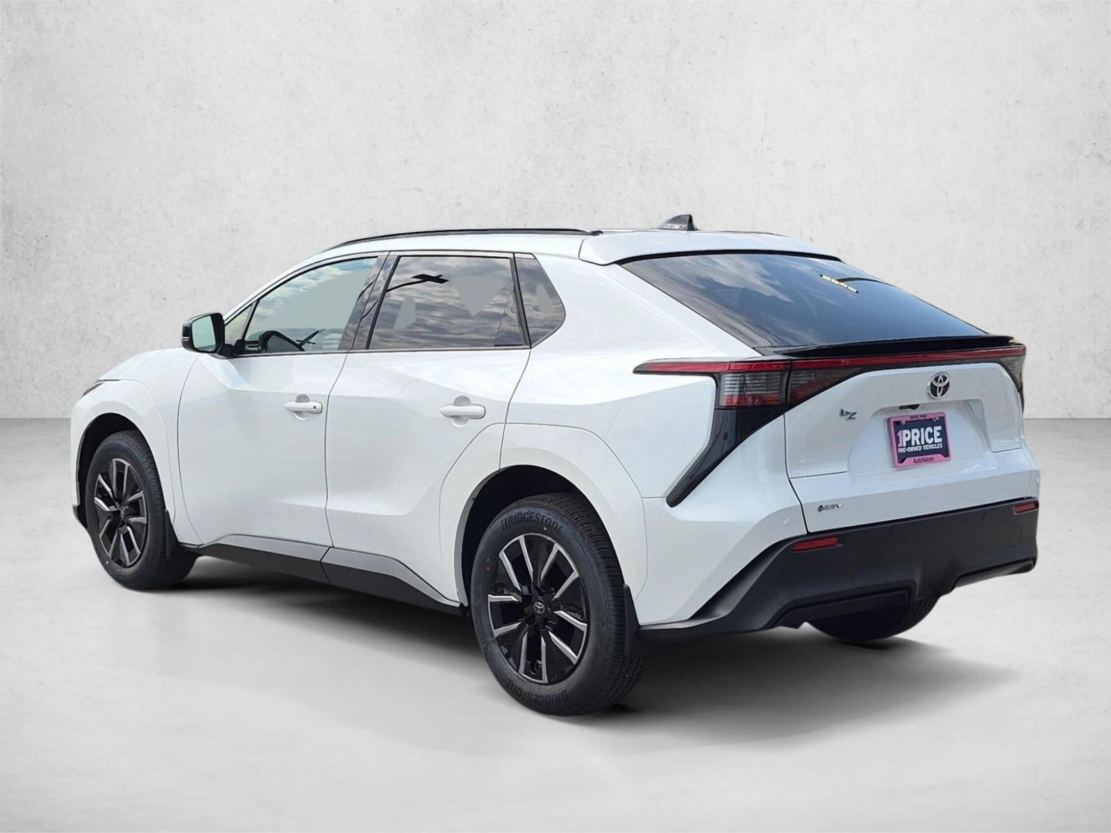 2026 Toyota bZ XLE Plus FWD (Natl)