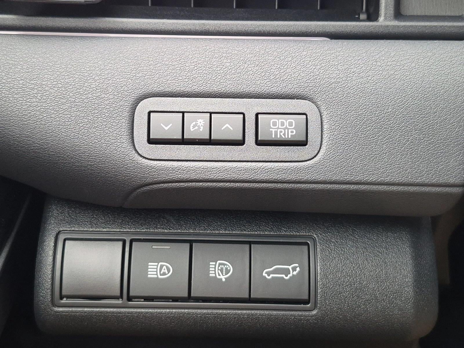 2026 Toyota bZ XLE AWD (Natl)