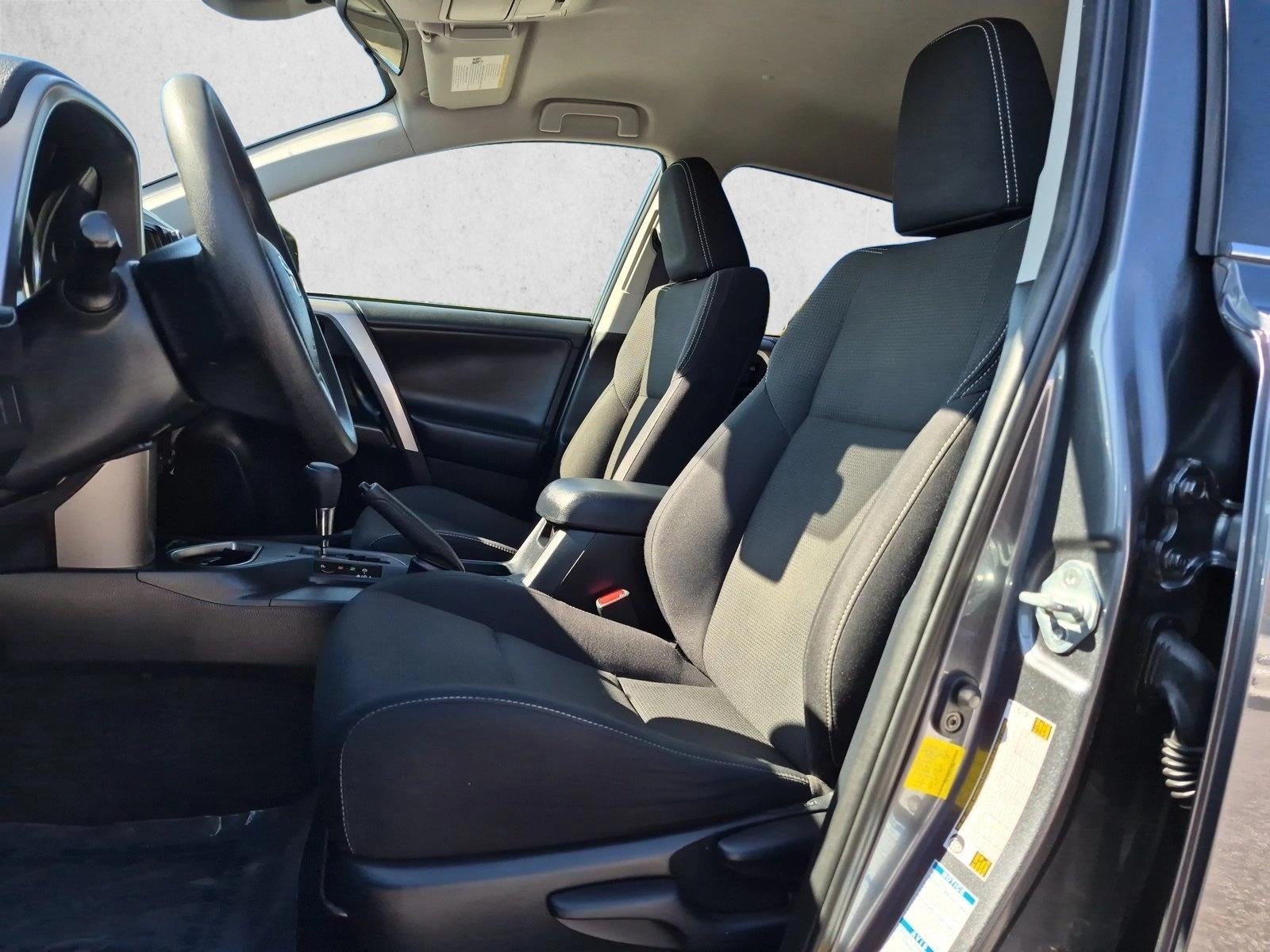 2018 Toyota RAV4 Hybrid LE AWD (Natl)