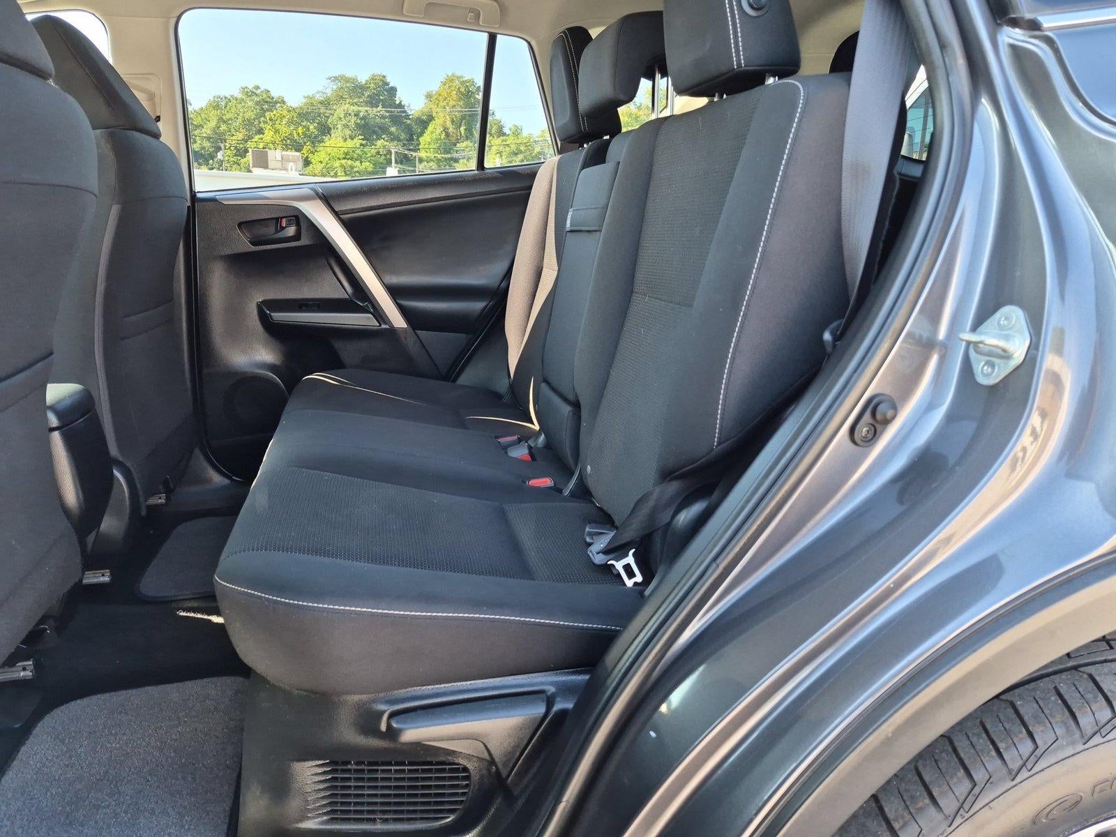 2018 Toyota RAV4 Hybrid LE AWD (Natl)