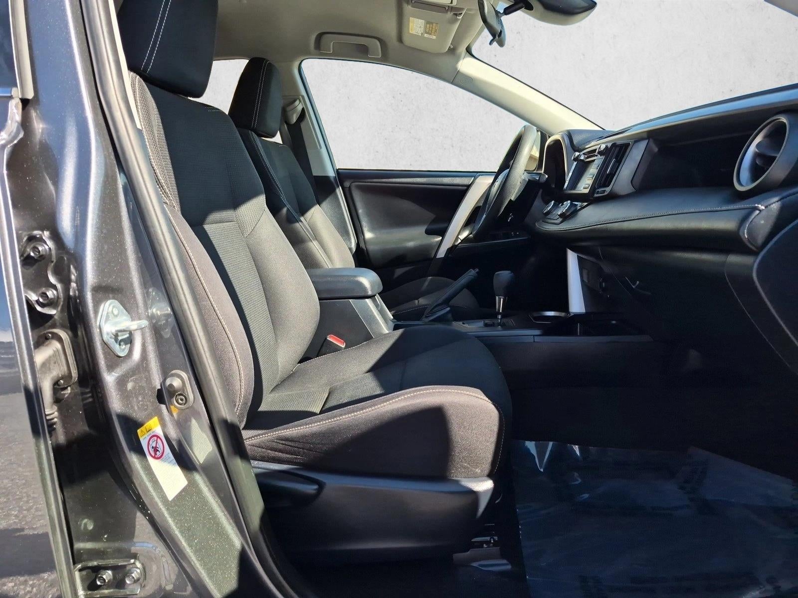 2018 Toyota RAV4 Hybrid LE AWD (Natl)