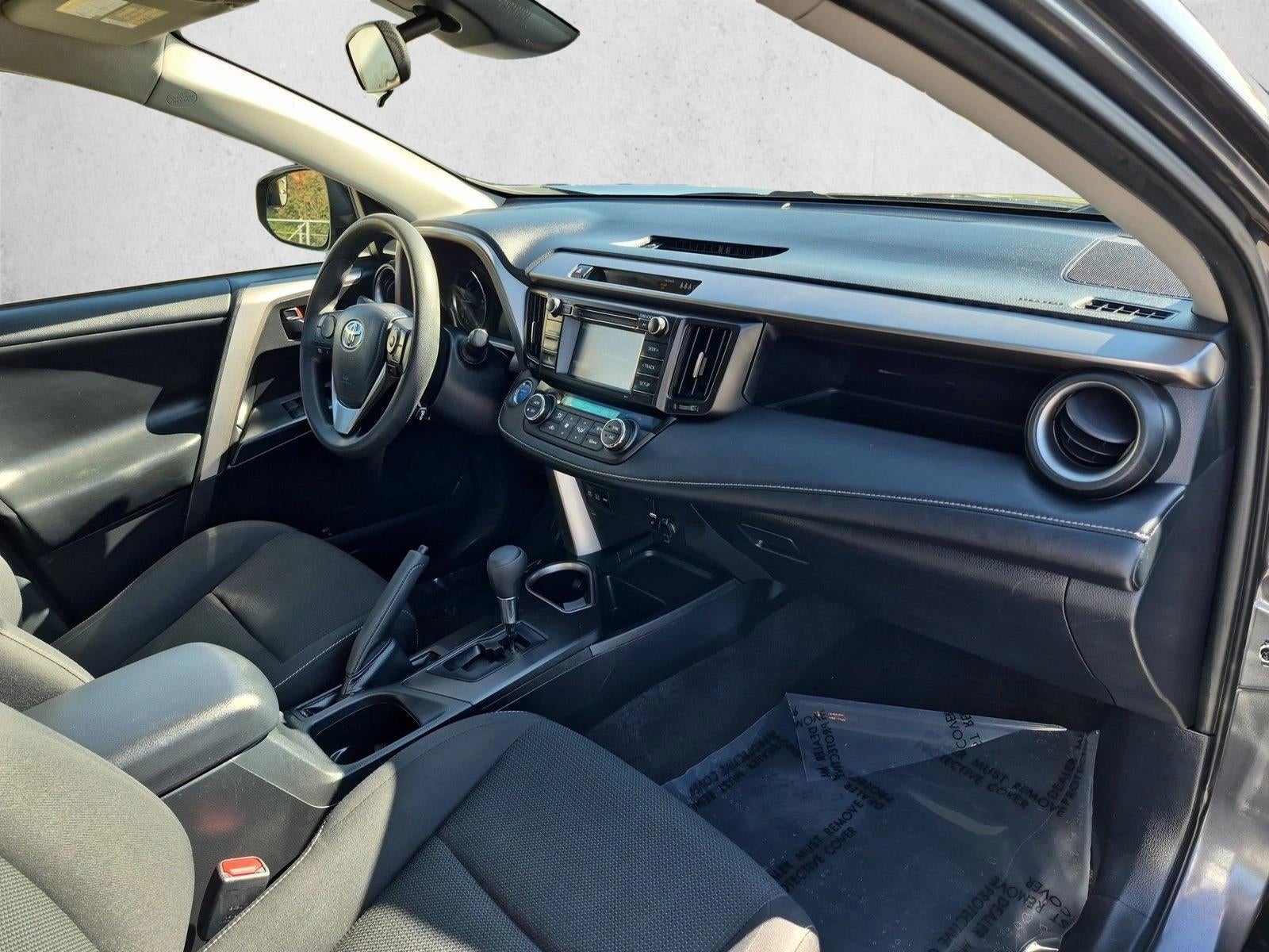 2018 Toyota RAV4 Hybrid LE AWD (Natl)