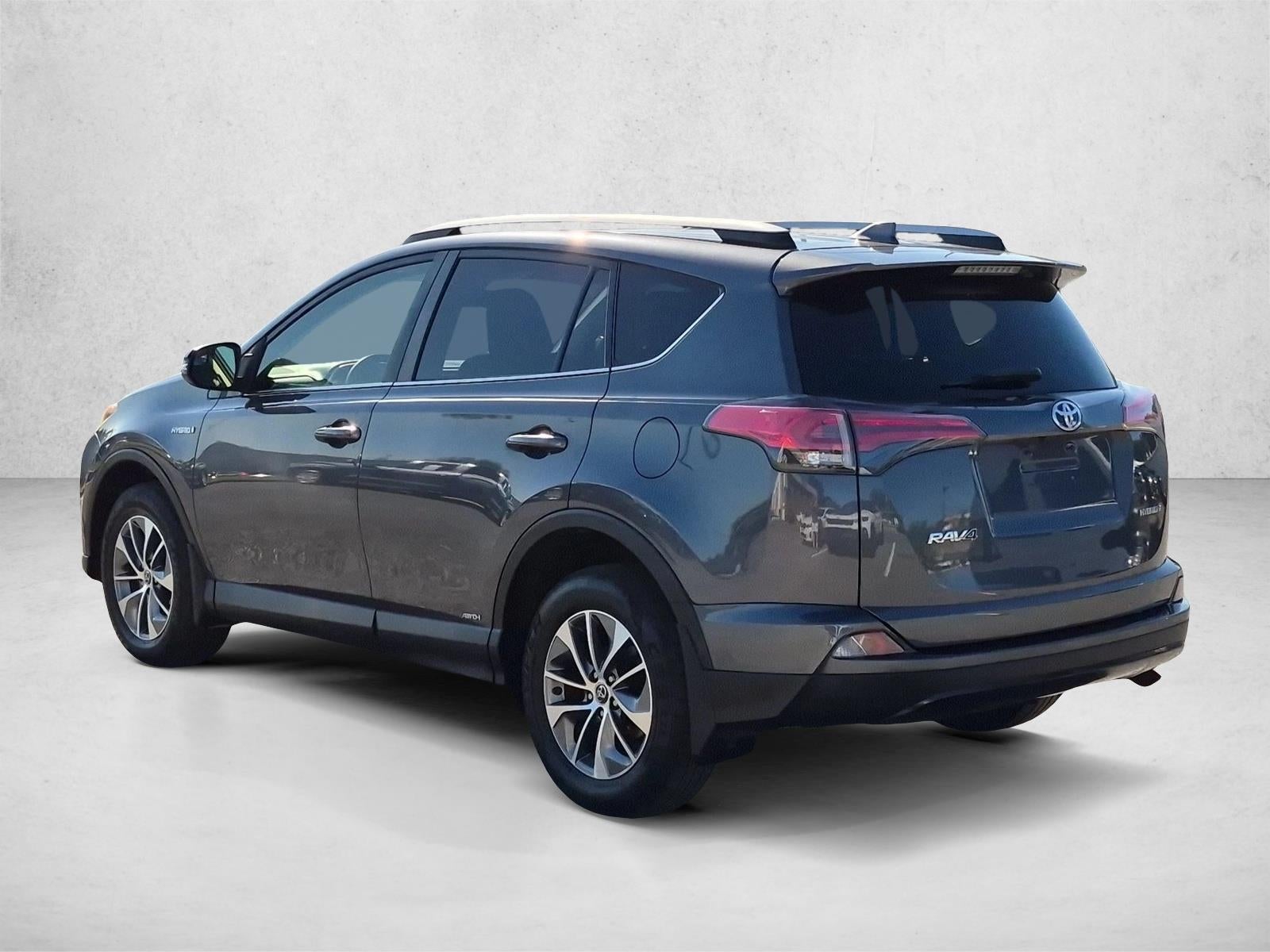 2018 Toyota RAV4 Hybrid LE AWD (Natl)