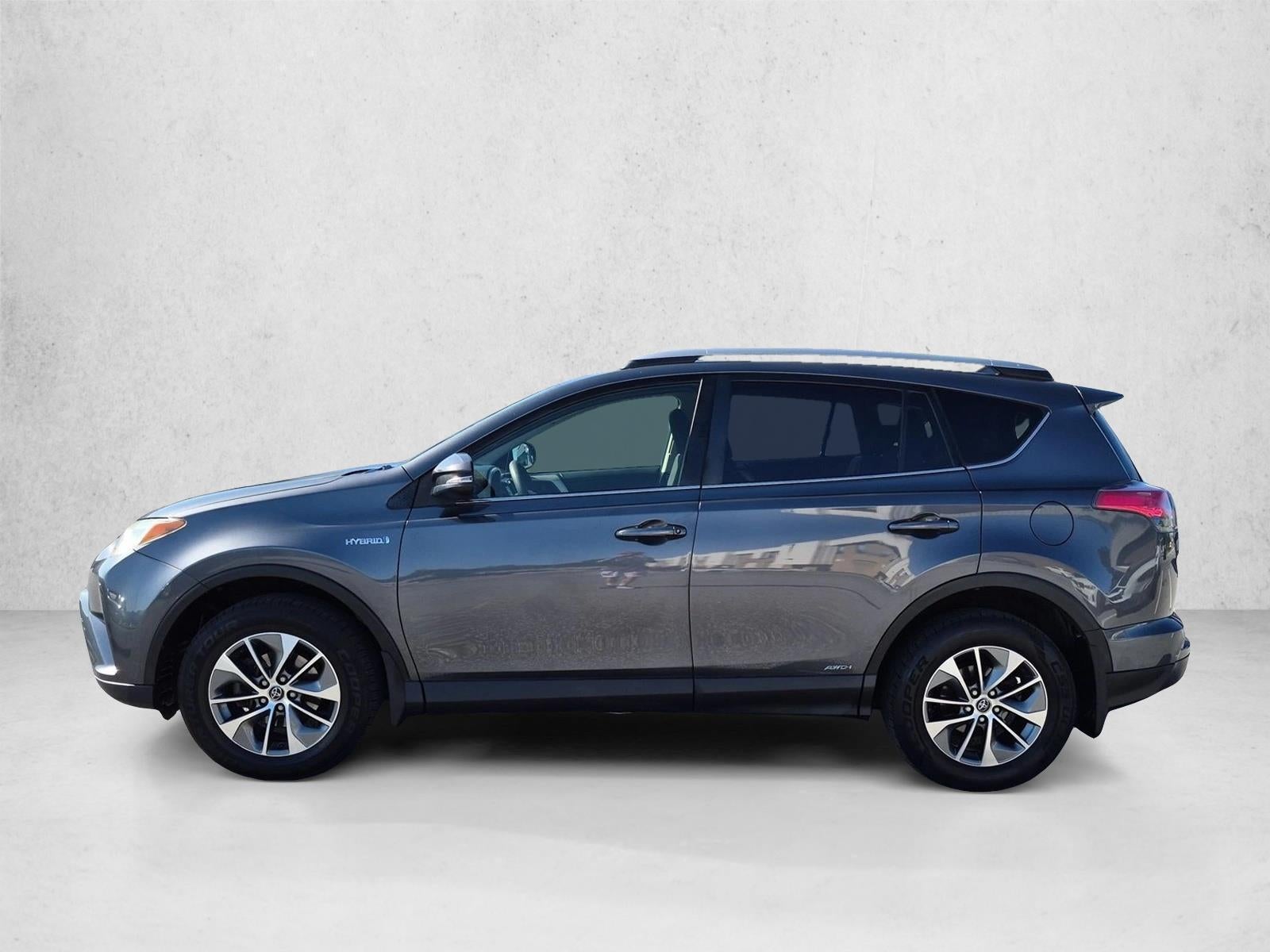 2018 Toyota RAV4 Hybrid LE AWD (Natl)
