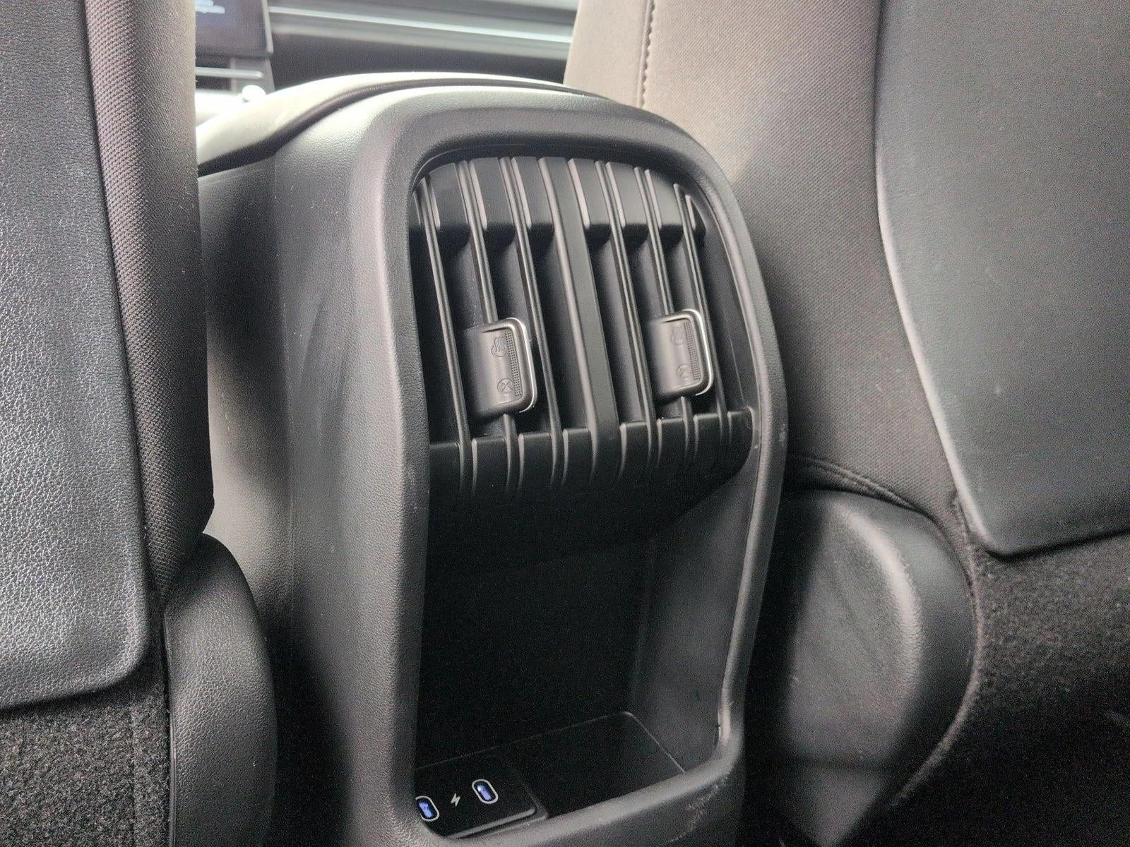 2024 Hyundai KONA SEL FWD