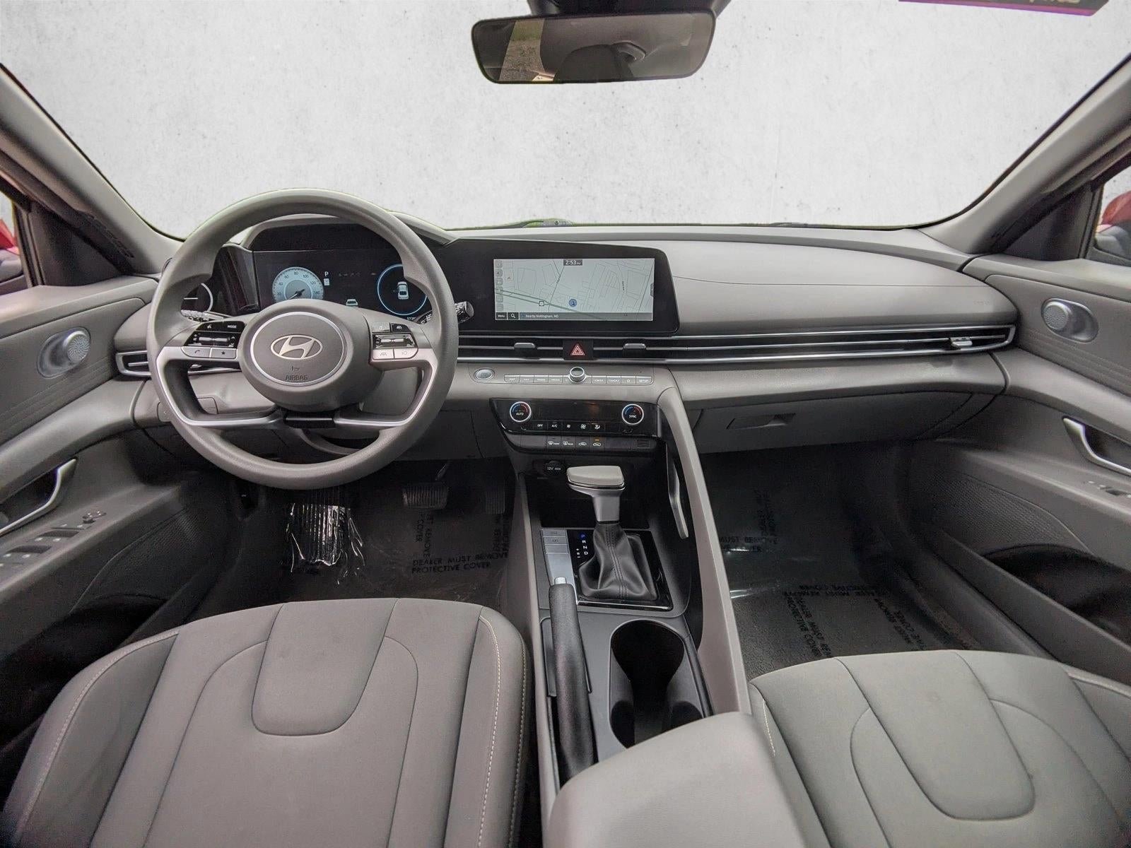2024 Hyundai ELANTRA SEL IVT