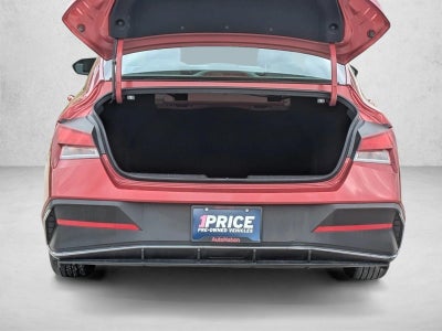 2024 Hyundai ELANTRA SEL IVT