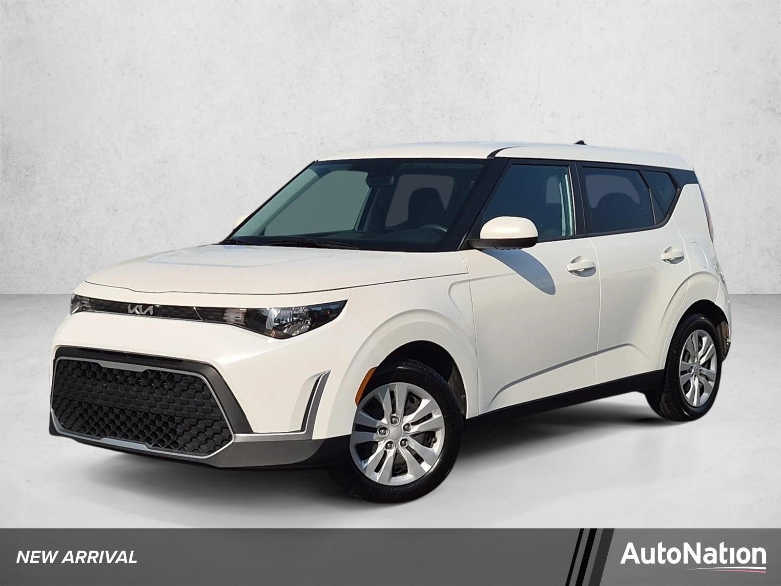2023 Kia Soul LX IVT