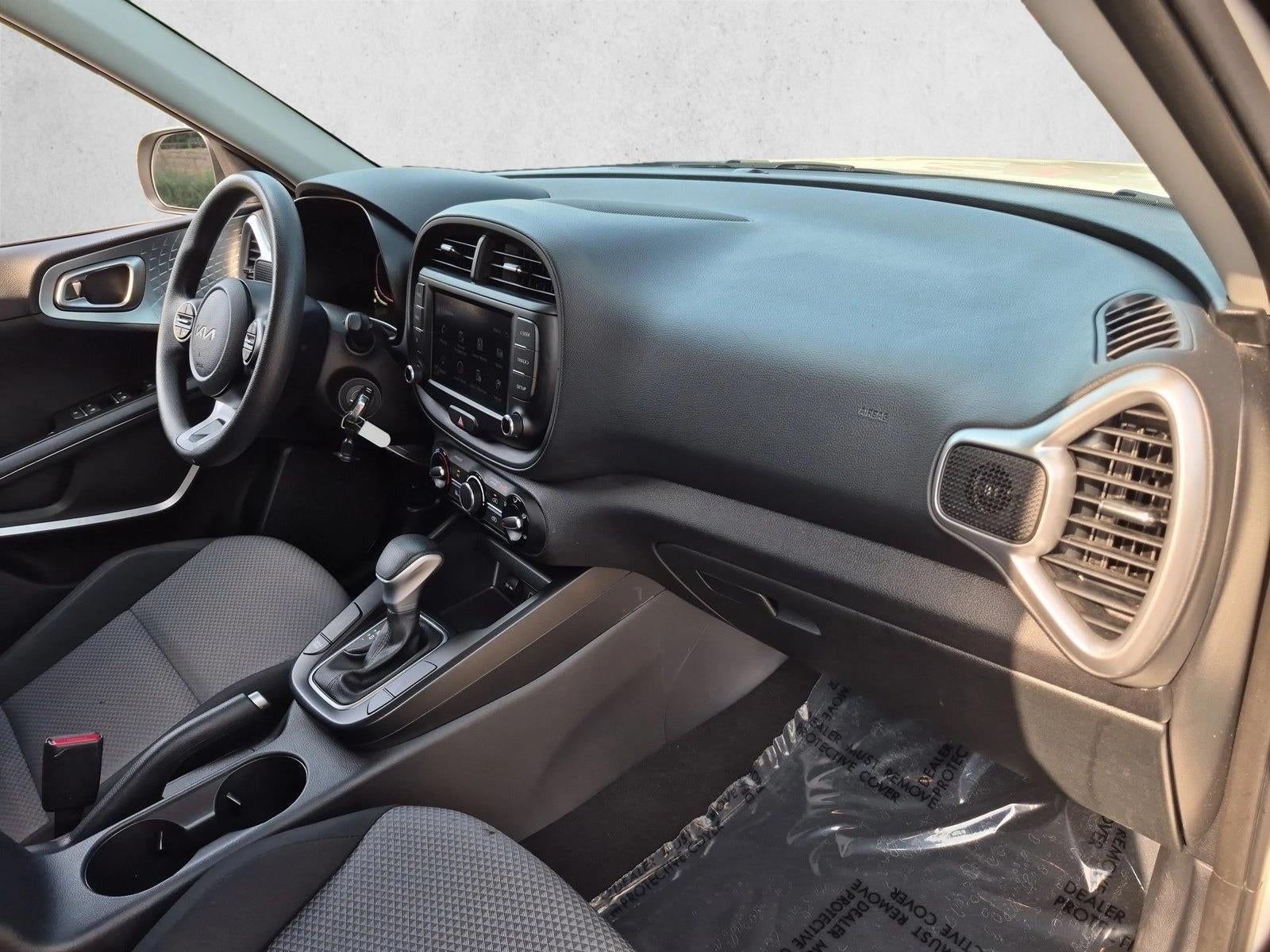 2023 Kia Soul LX IVT