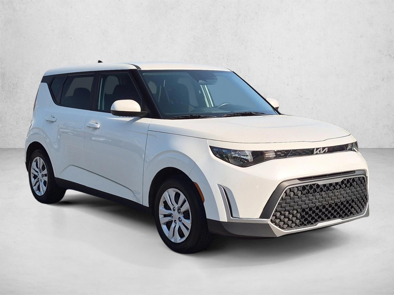 2023 Kia Soul LX IVT