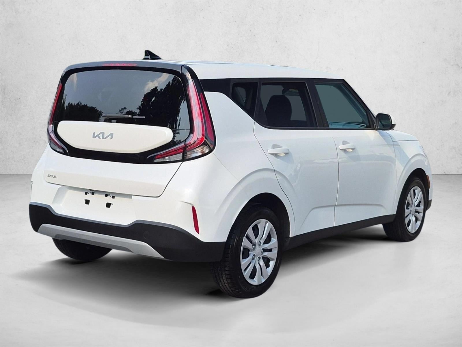 2023 Kia Soul LX IVT