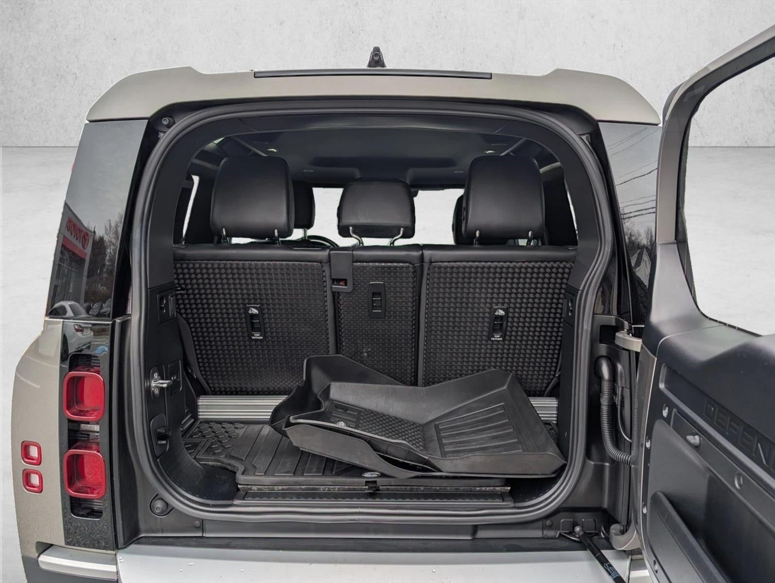 2022 Land Rover Defender 90 S AWD