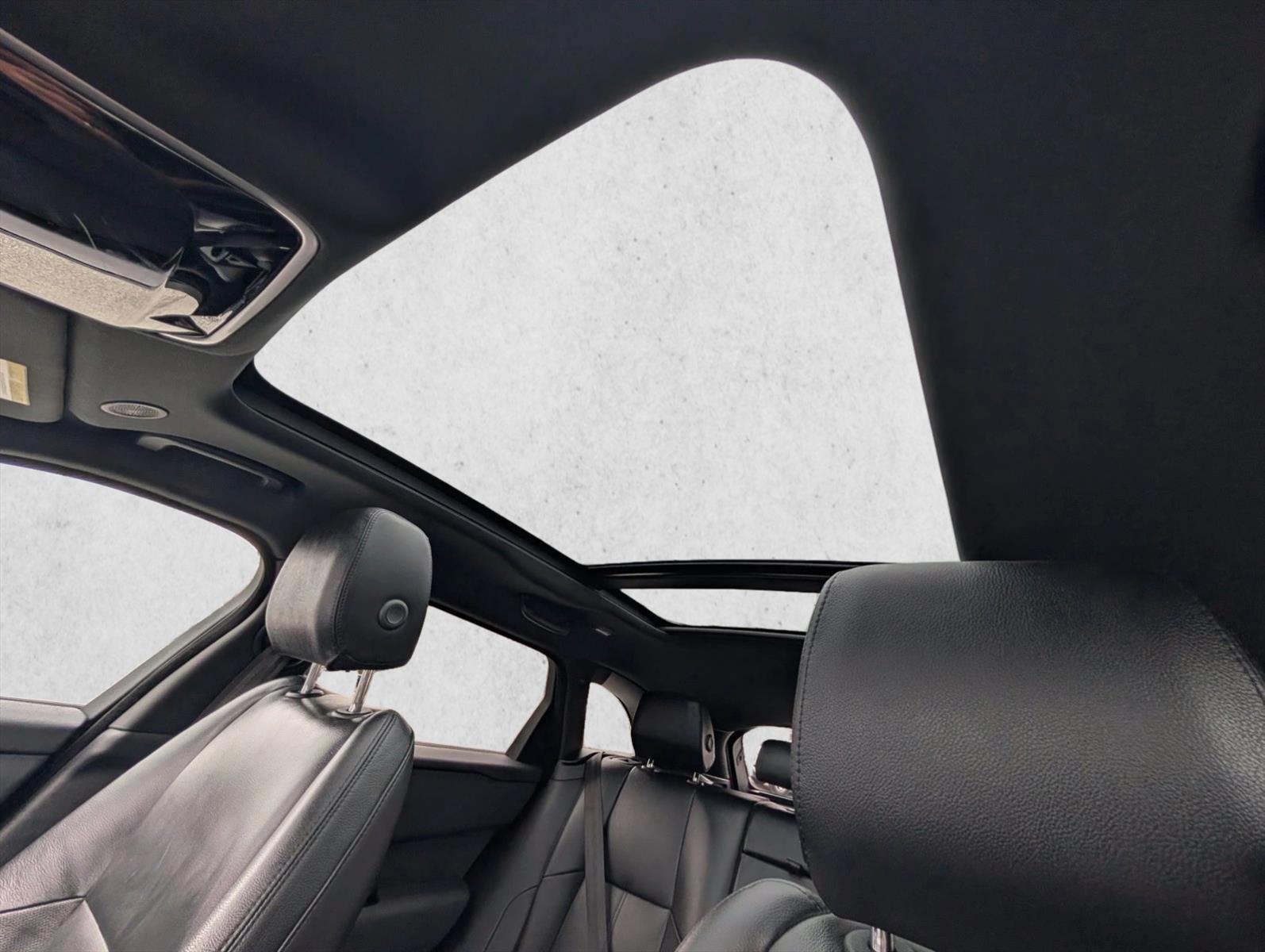 2025 Land Rover Range Rover Velar P250 Dynamic SE