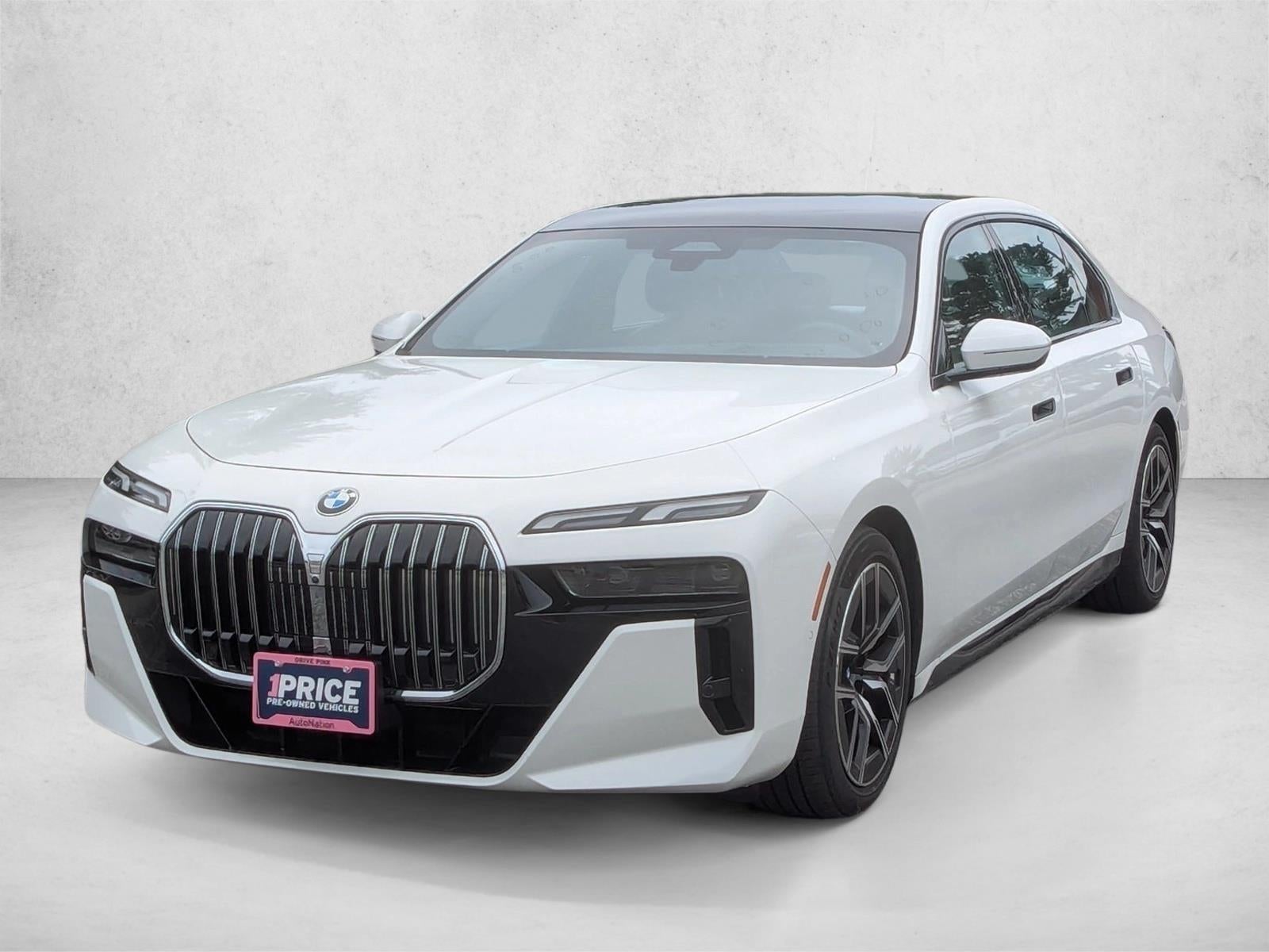 2025 BMW 740i xDrive Sedan